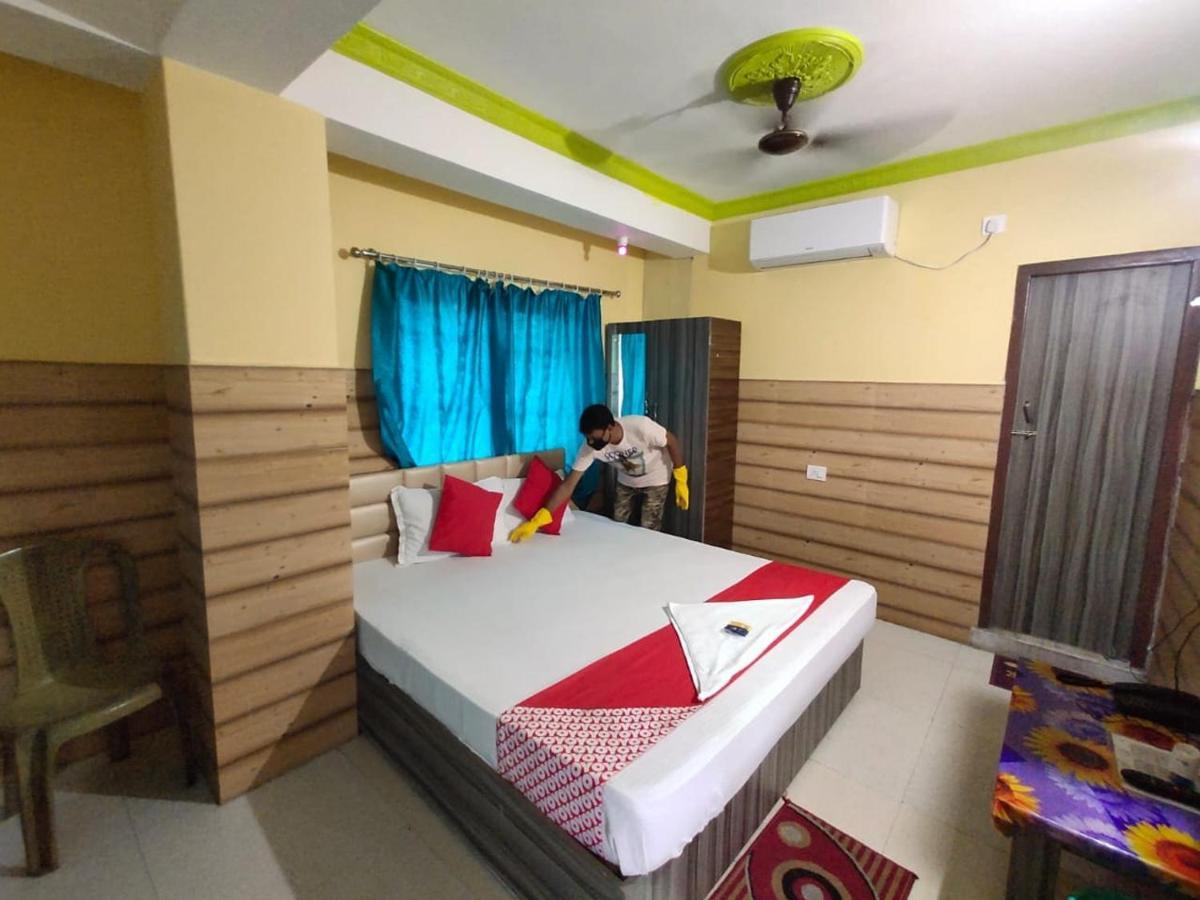 Oyo 30073 Triveni Lodge Силигури Экстерьер фото